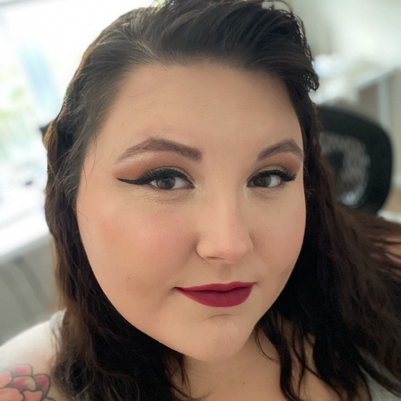 Meet your Posher, Emmie - Picture 3 of 3